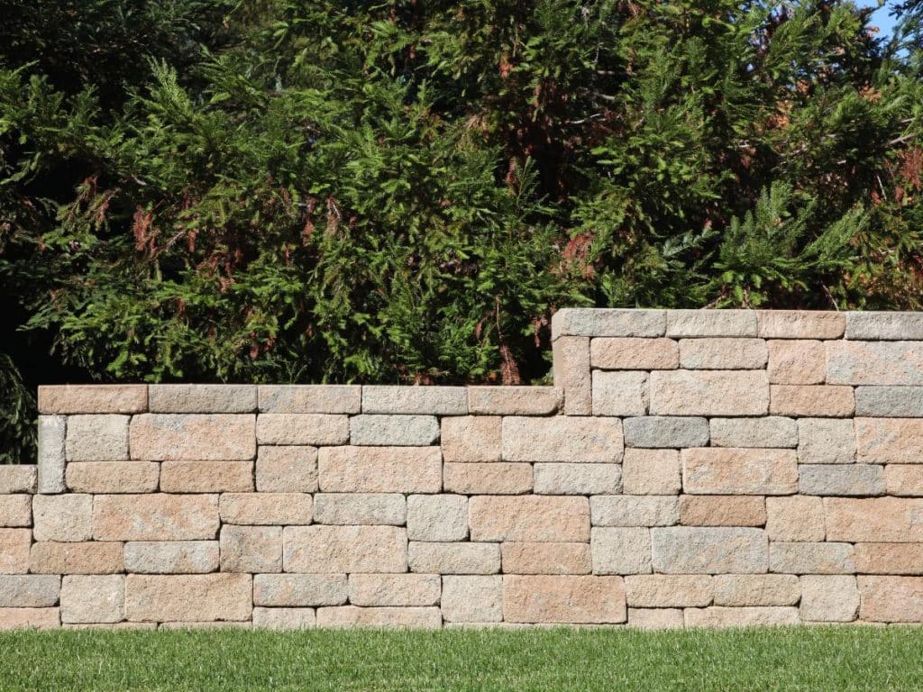 Retaining wall construction contractor in Bronx, NY